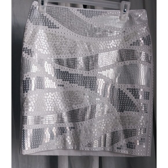 White House Black Market WHBM Sequin Silver Mini Skirt Size 2 Womens - Picture 3 of 5
